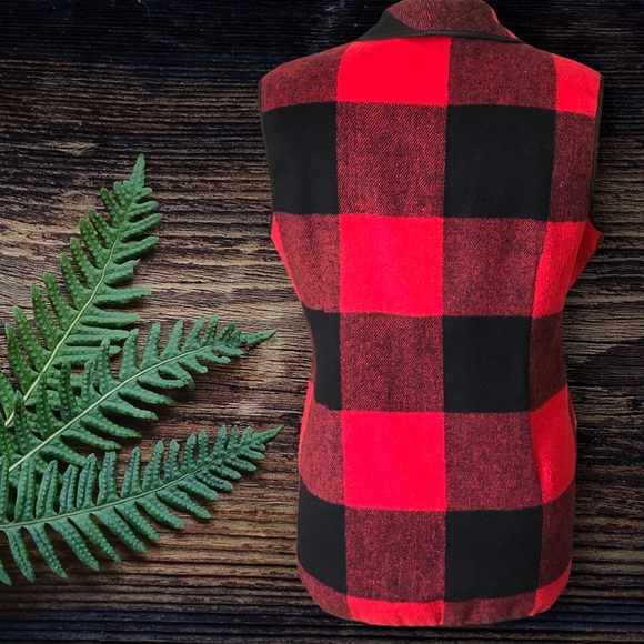 Open Front Buffalo Plaid Flannel Vest - Picture 6 of 10